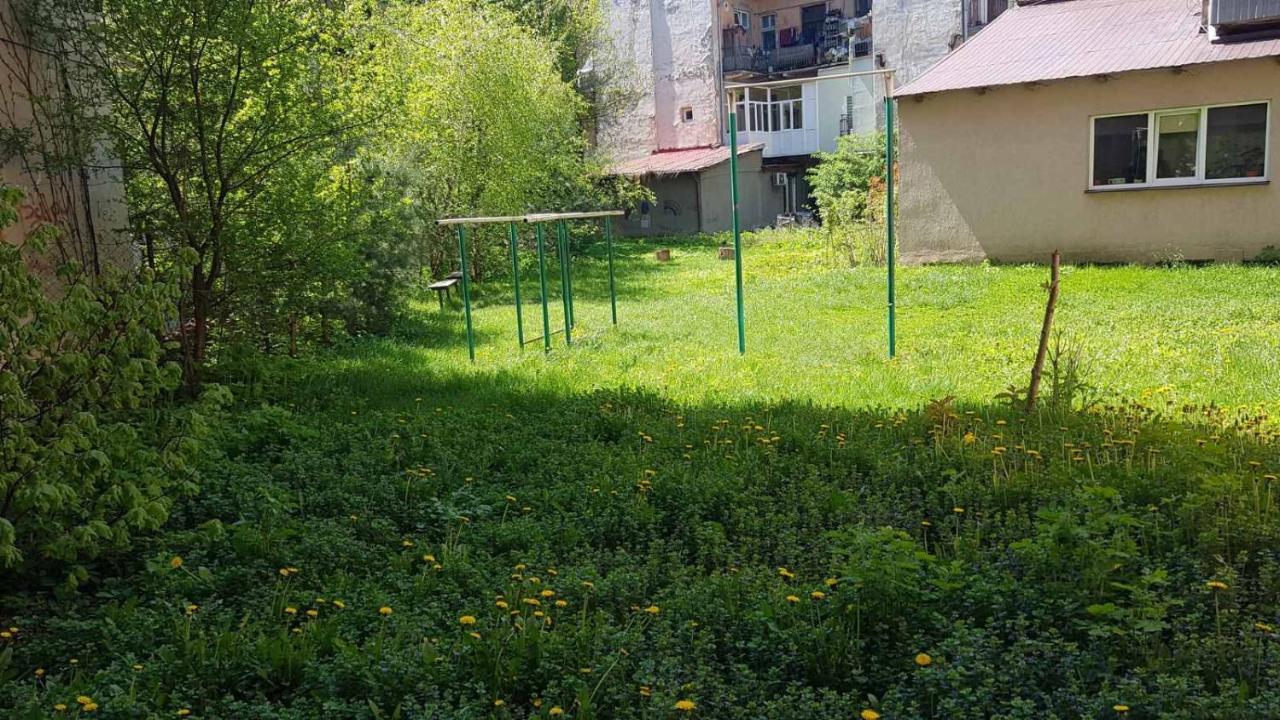 Stepana Bandery Str. 19 Lviv Exterior foto