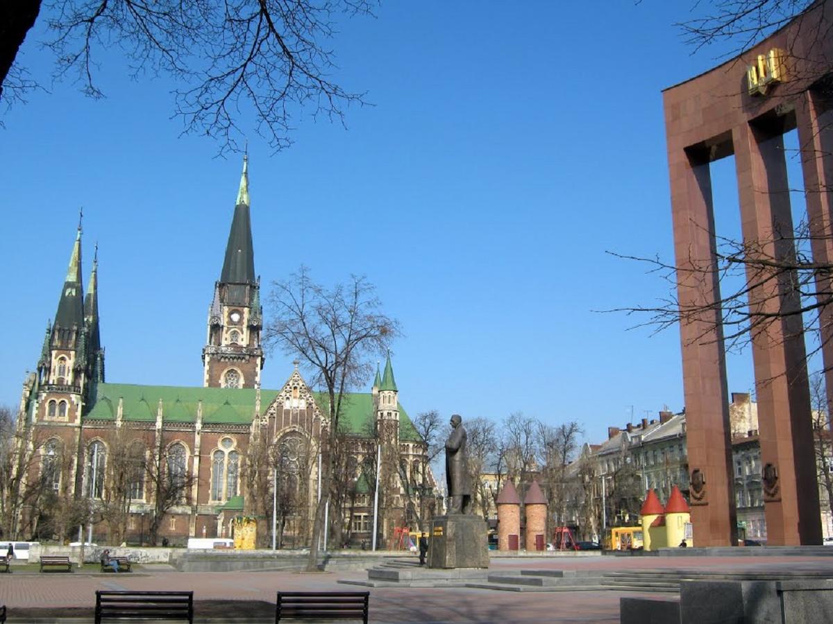 Stepana Bandery Str. 19 Lviv Exterior foto